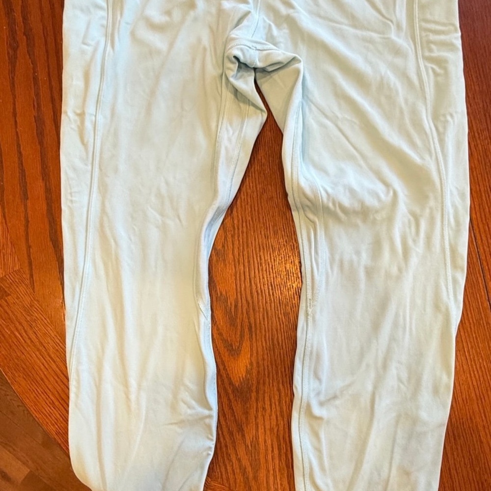 Women Lululemon Light Blue Leggings with pockets